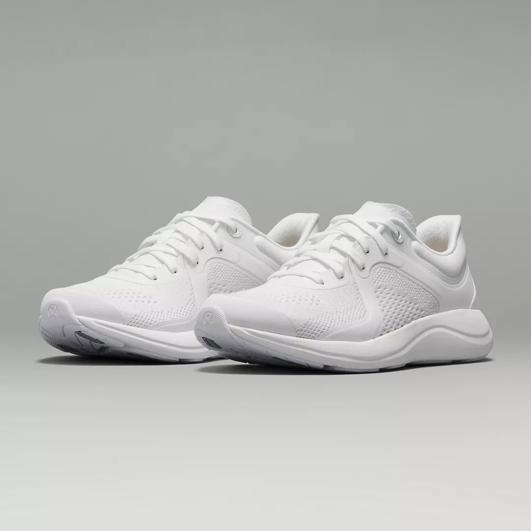 Lululemon Chargefeel Low Workout Shoe in White - Kate Middleton
