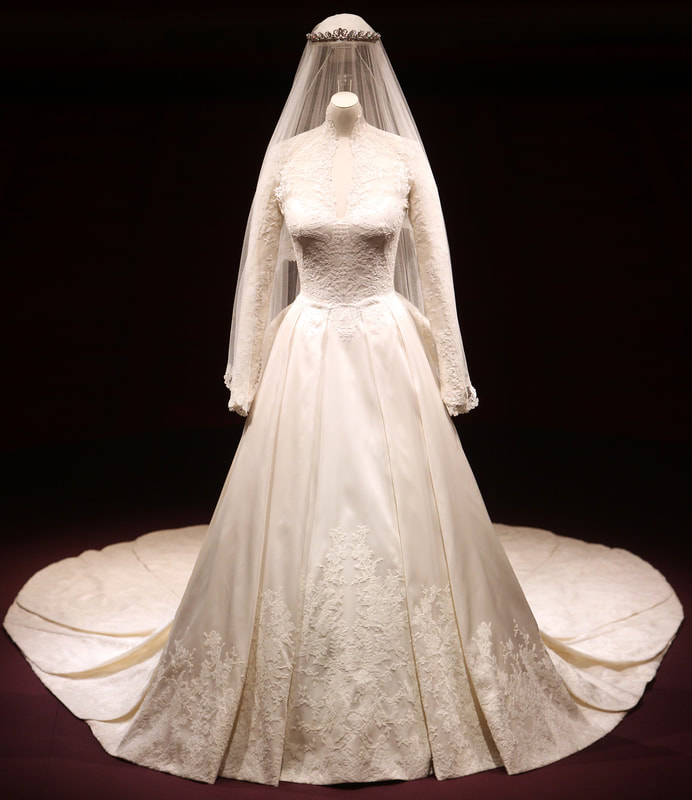 alexander mcqueen royal wedding dress